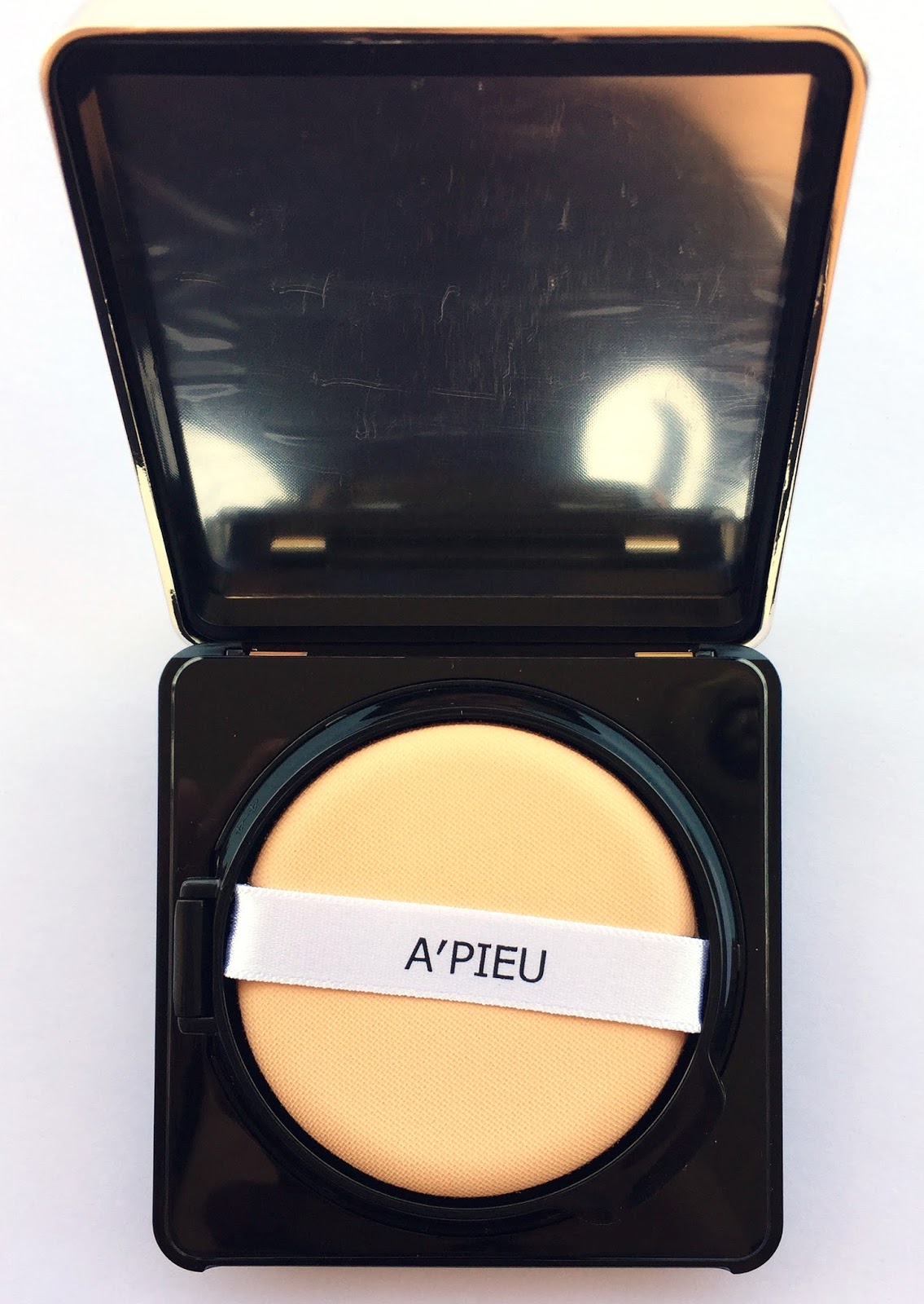 Korean Beauty Dream: [A'Pieu] Wonder Tension Pact Moist #23