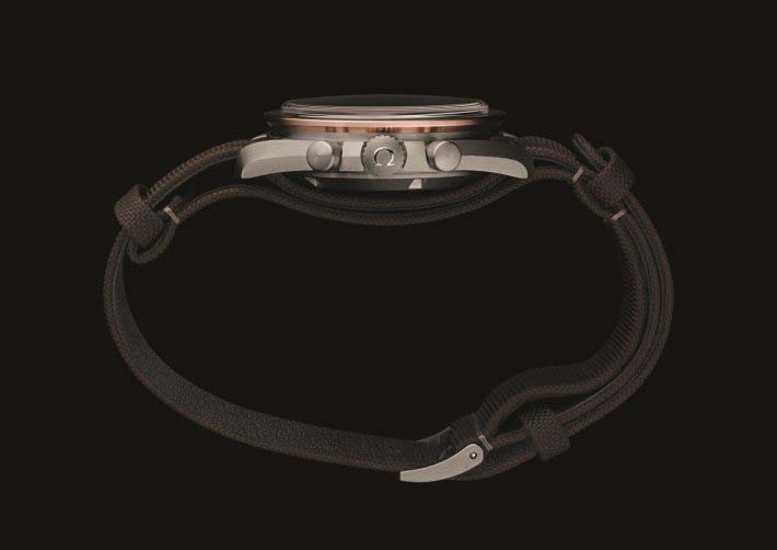Image 2: OMEGA Speedmaster Apollo 11