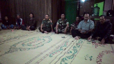 ANGGOTA KORAMI SAMBUNGMACAN RAKOOR KARYA BHAKTI PEMBUATAN EMBUNG DESA BROJOL