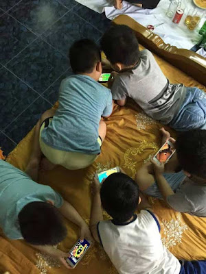 Trẻ Nghiện Smartphone Có Nguy Cơ Ung Thư Não Trẻ Nghiện Smartphone Có Nguy Cơ Ung Thư Não