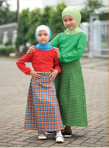 Foto Desain Busana Muslim Anak Perempuan Terkini Foto Desain Busana Muslim Anak Perempuan Terkini