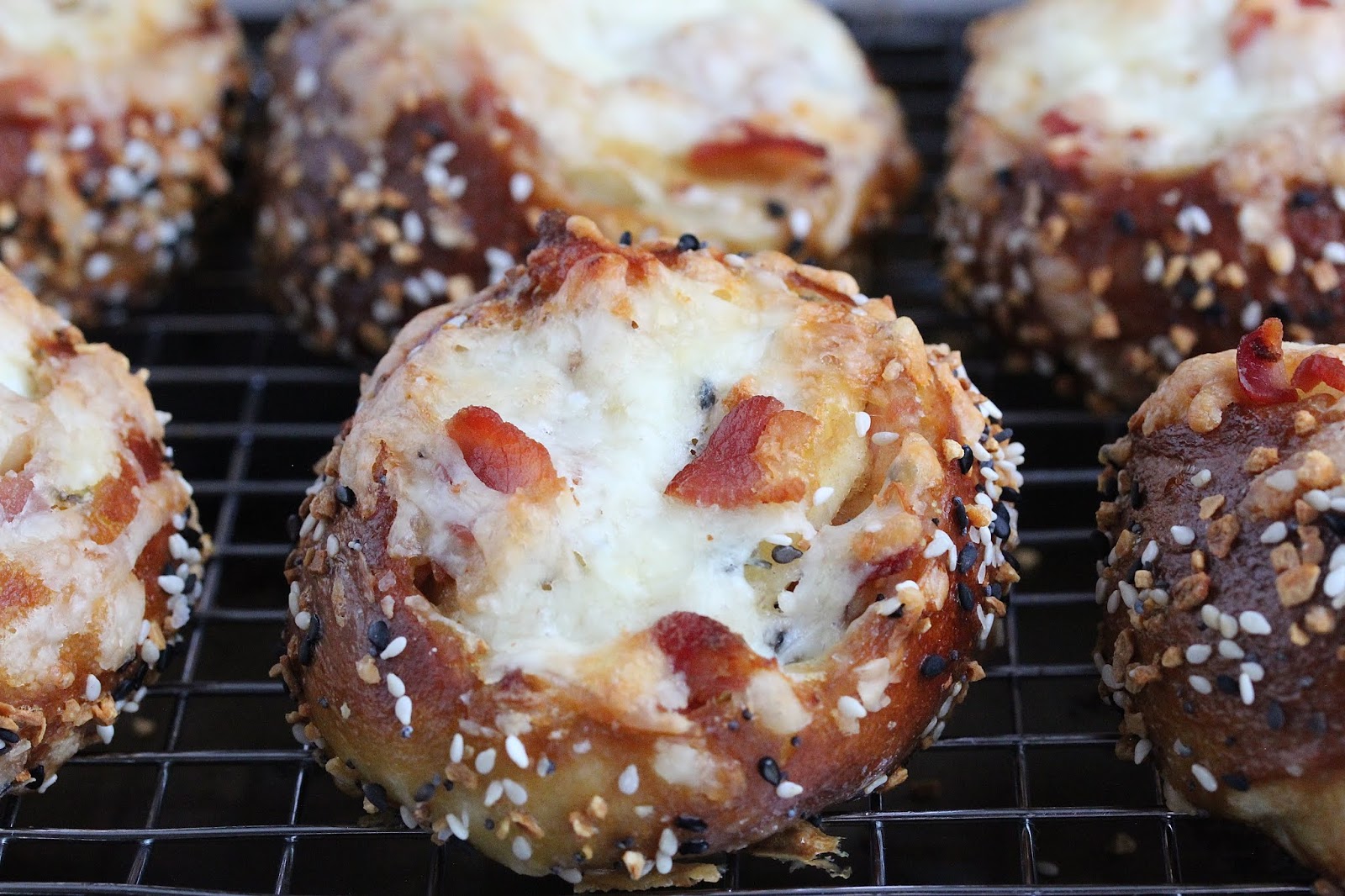 pretzel buns