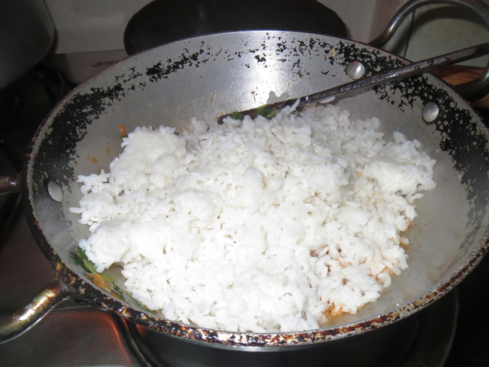 ಅಡಿಗೆ Adige Tomato Chitranna (Tomato Rice) Without Onion