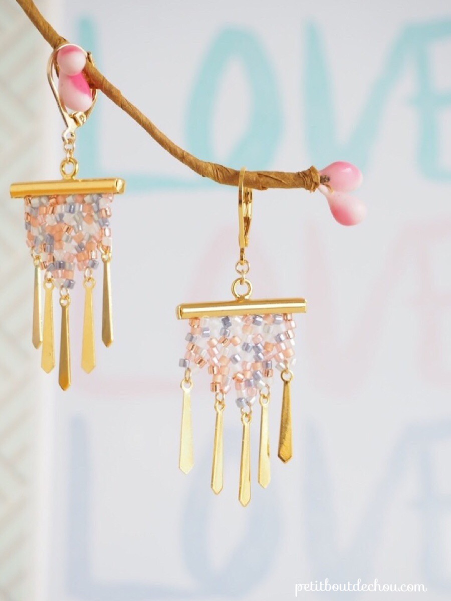 Herringbone Chandelier Earrings Tutorial Uses End S The But Estelle Over On Petit Bout De Chou Has A Fun Herringbone Chandelier Earrings Tutorial Using The End S Most Creatively I Also Loved How She Used