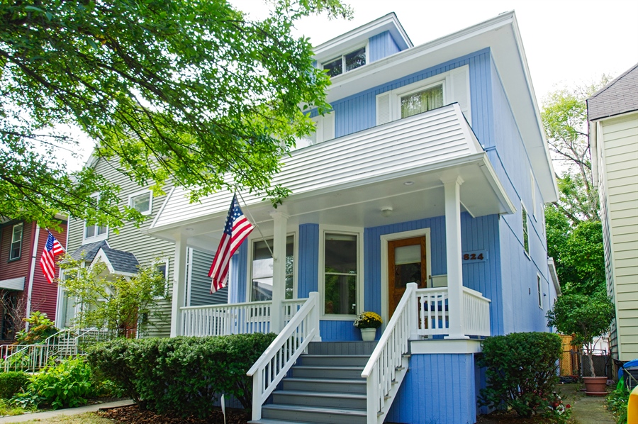 4824 n hamilton is a classic lincoln square home with inviting porch on great block all house and area photos vht com and eric rojas broker kale realty 4824 n hamilton is a classic lincoln square home with inviting porch on great block all house and area photos vht com and eric rojas broker kale realty