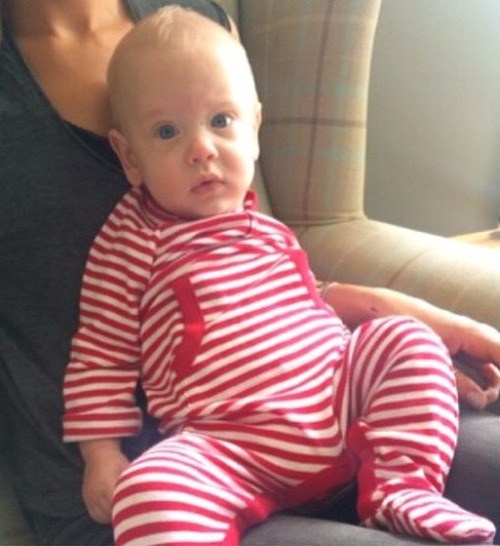 Louis Tomlinson mum gives birth to twins One Direction star rushes to