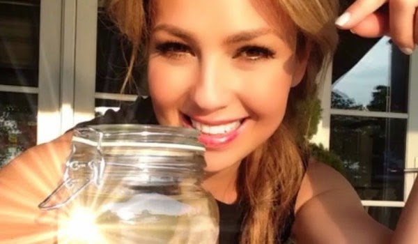 Τελικά η Thalia τα αφαίρεσε τα πλευρά της ή όχι; Τελικά η Thalia τα αφαίρεσε τα πλευρά της ή όχι;