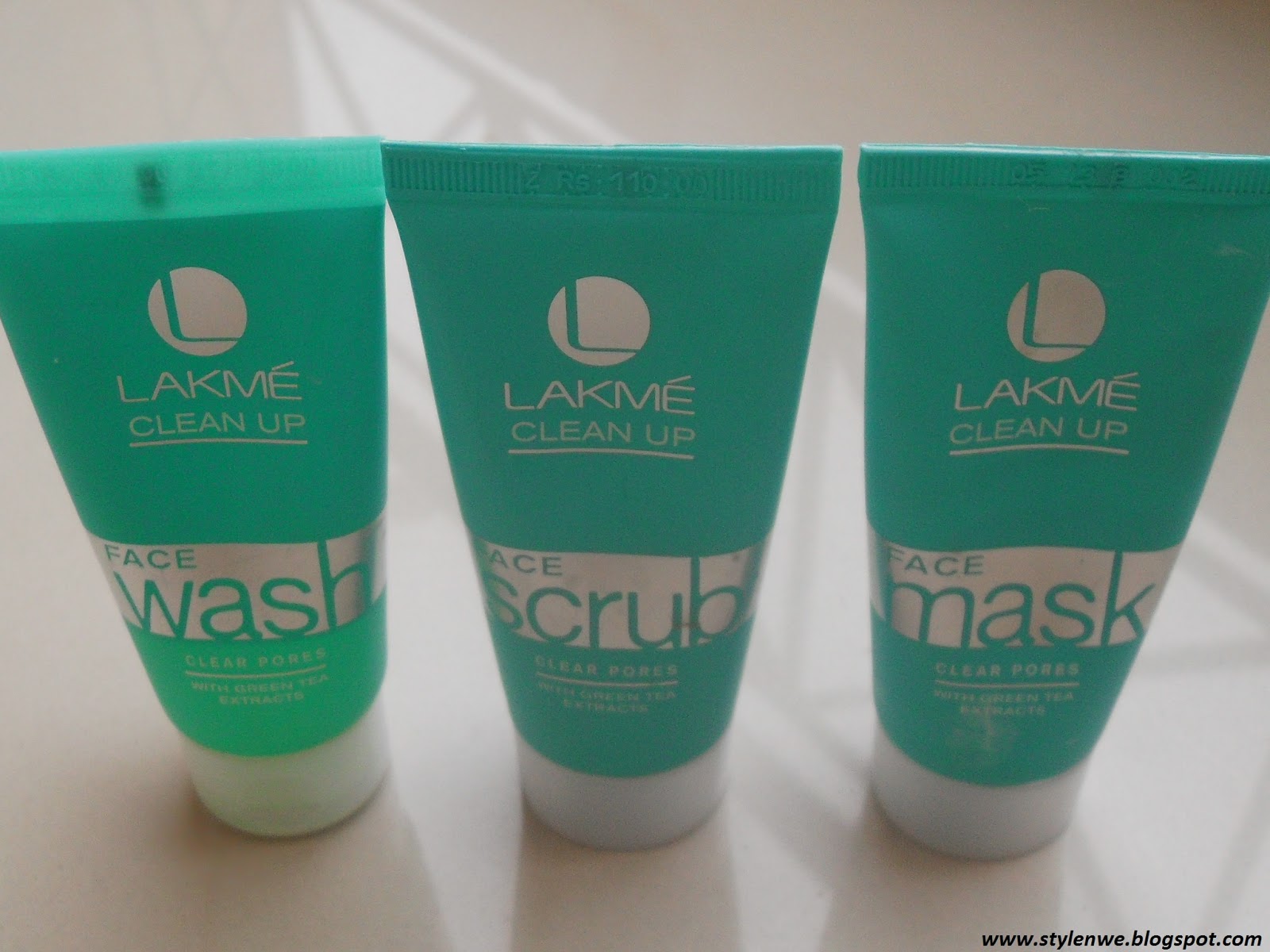 Lakme Clean up Range Clear Pores with green Tea Extracts Wash, Scrub