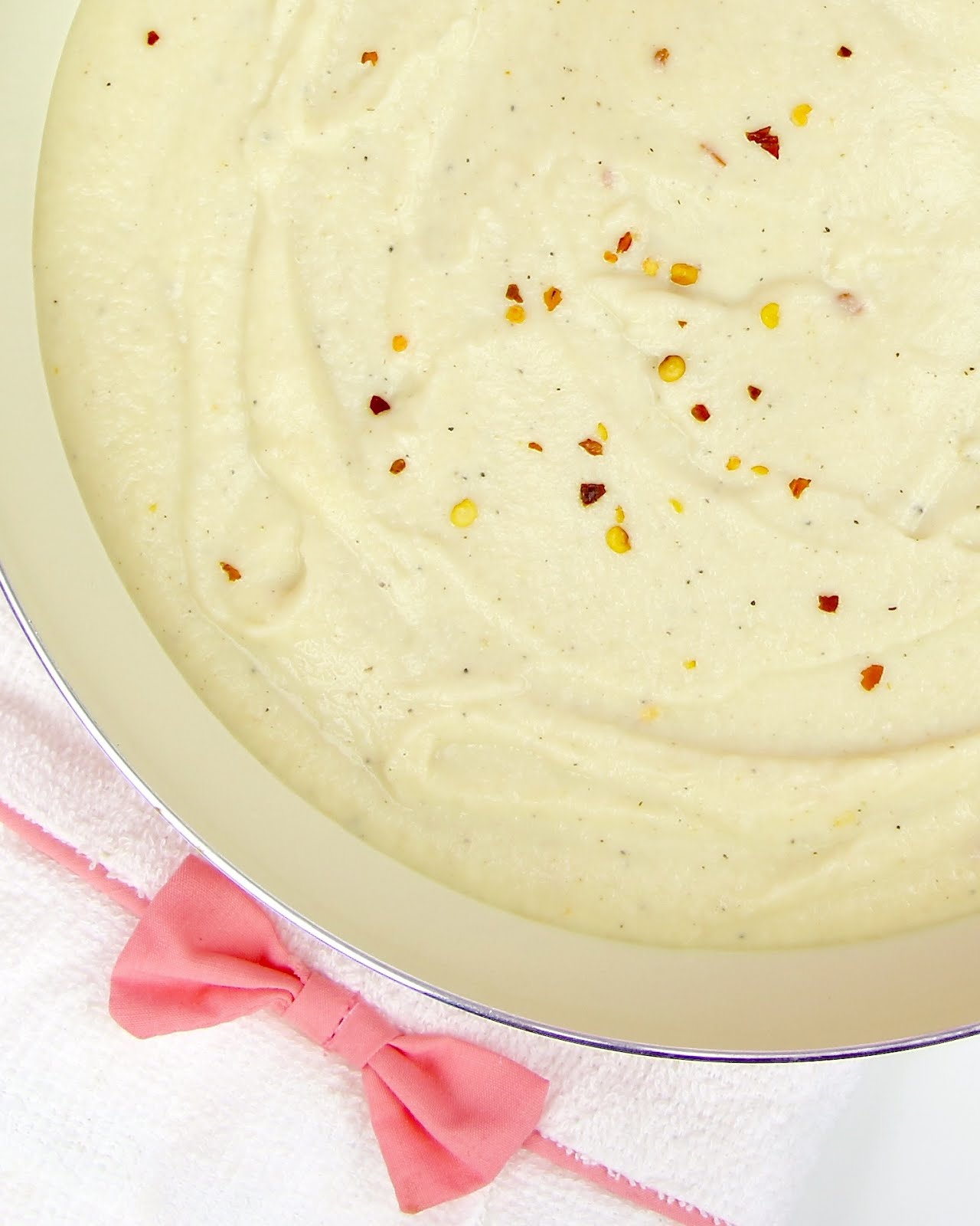 Healthy Roasted Garlic Cauliflower Alfredo Sauce The Lindsay Ann