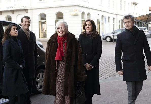 Crown Princess Mary wore Hugo Boss coat - Fall 2014 collection, Princess Marie wore Baum und Pferdgarten Damara coat