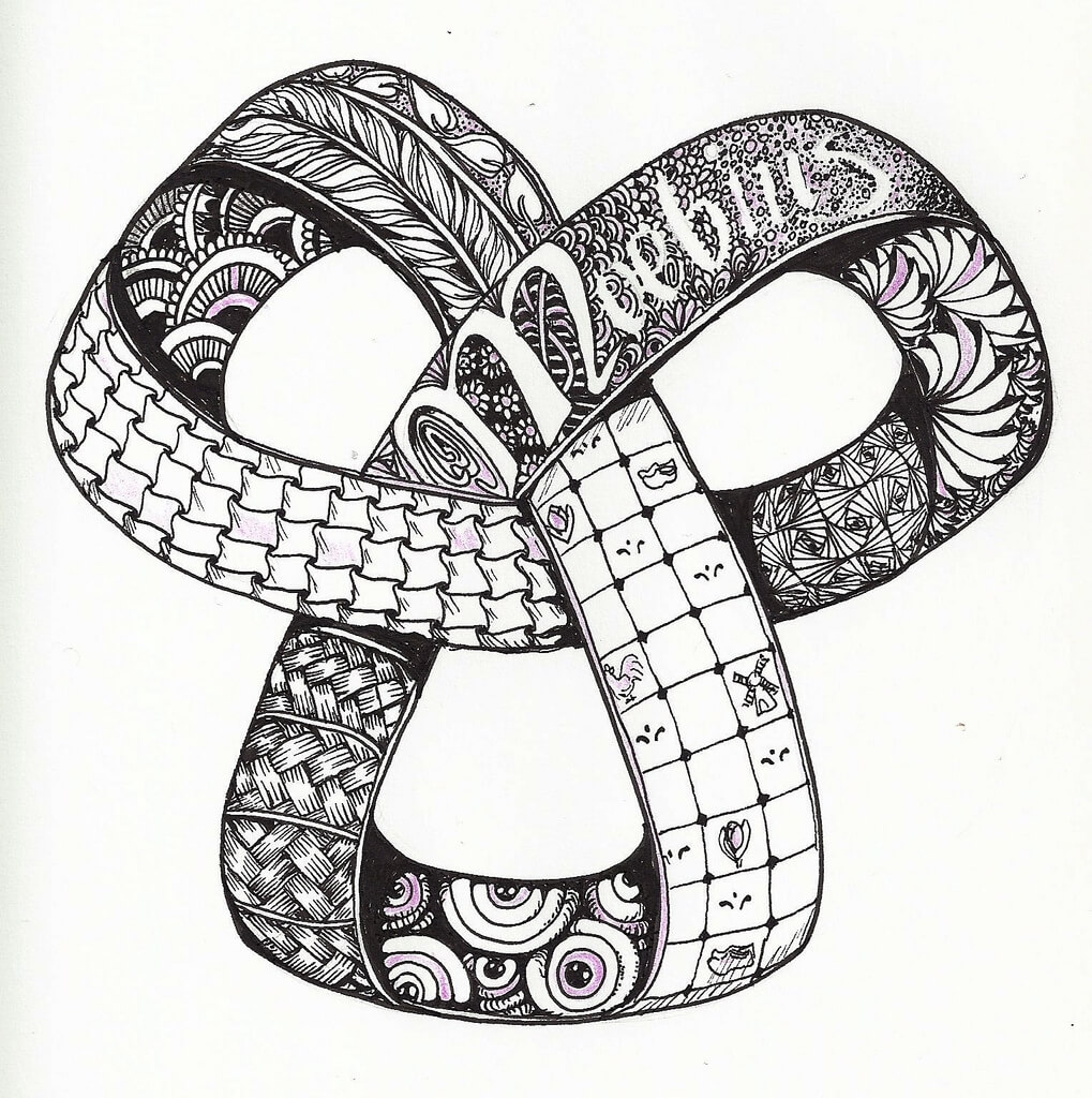 06-Moebius-Deborah-Elaborate-Zentangle-Drawings-www-designstack-co