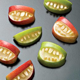 https://4.bp.blogspot.com/-Pu1wpBFQcqo/Tmg3ReaWXKI/AAAAAAAABeI/93R3bLftQZA/s1600/apple-bites-halloween-recipe-photo-260-FF1007EFCA01.jpg