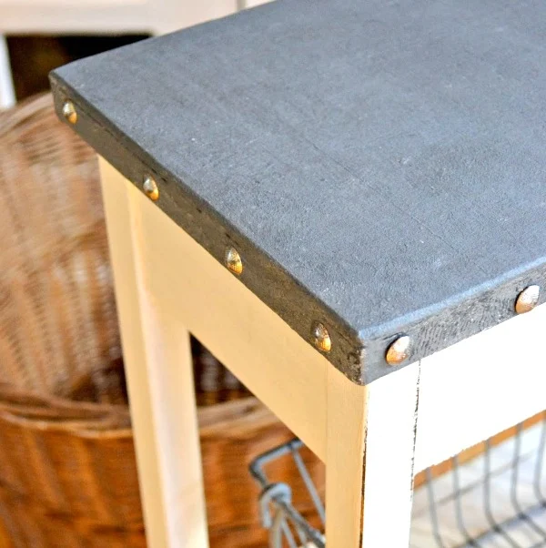 How to create a beautiful galvanized reproduction look on a damaged table top. Homeroad.net