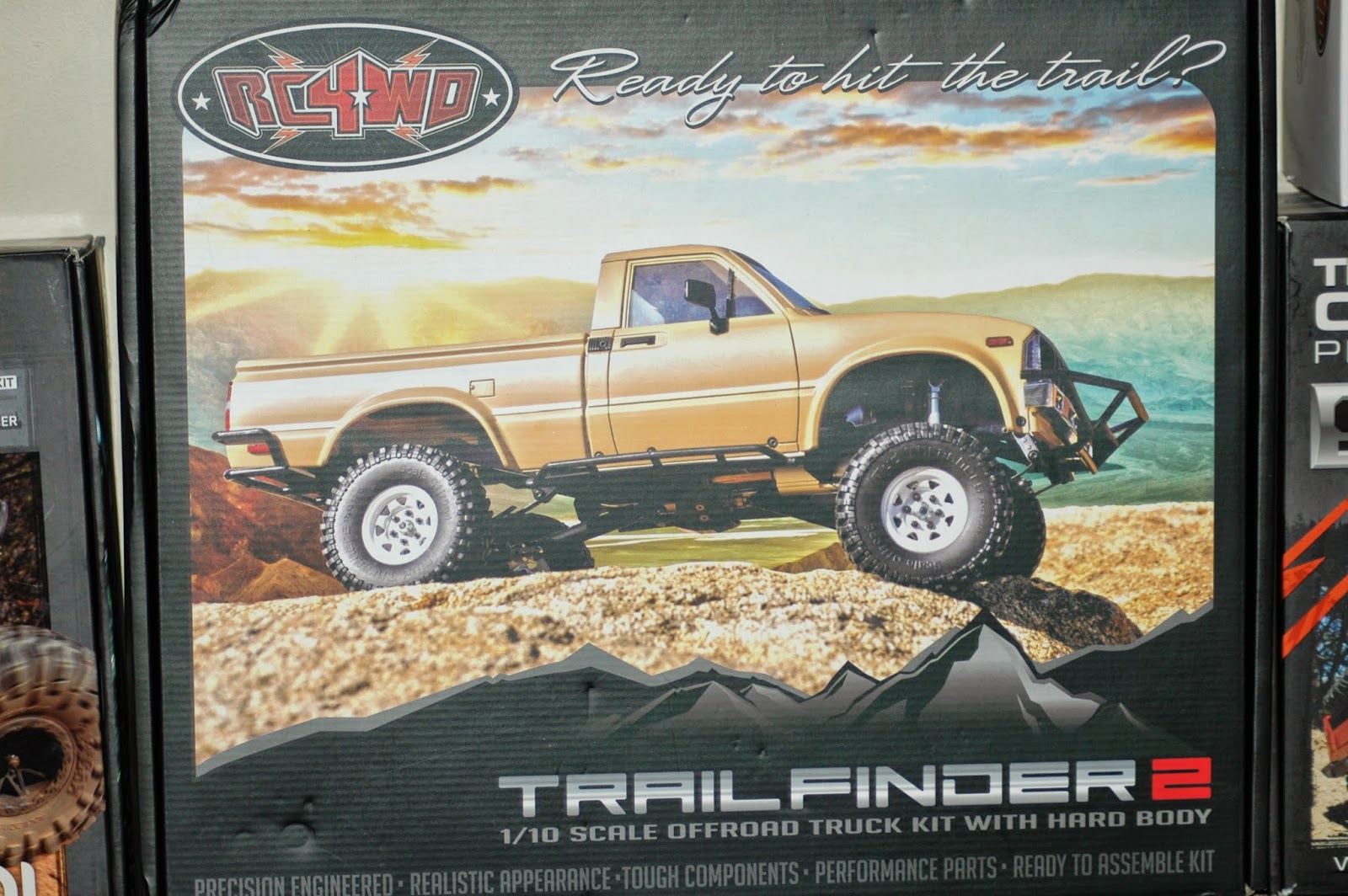 RC4WD Trail Finder 2 RTR W/ 1985 Toyota Xtracab Hard Body Set Black - Negozio Di Modellismo