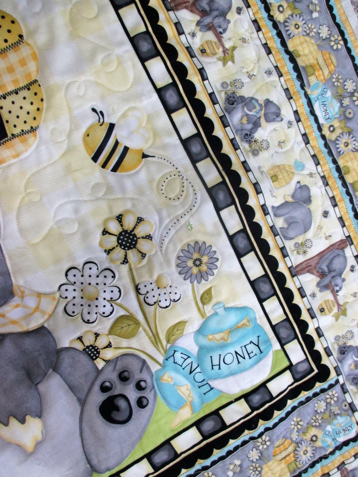 Down To Sew: Linda's Baby quilt panels