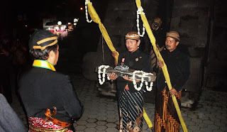 Pusaka Keramat Tugu Ireng Selogiri Pusaka Keramat Tugu Ireng Selogiri