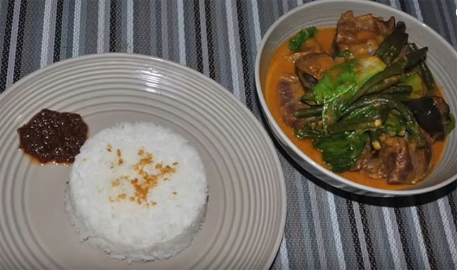 Kare Kare with Bagoong and White Rice Kare Kare with Bagoong and White Rice