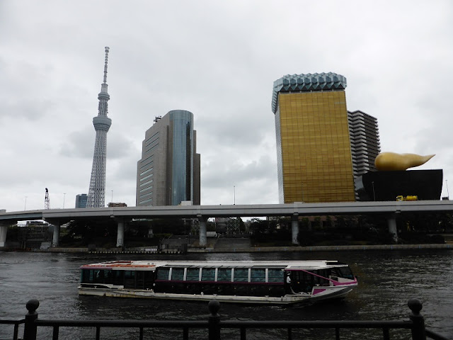 Tokio Skyline, Ashaji beer building, Philipe Starck