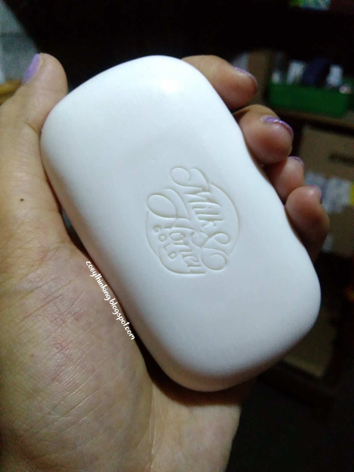 Review Milk & Honey Gold Softening Creamy Soap Bar by Oriflame Zoey Atea