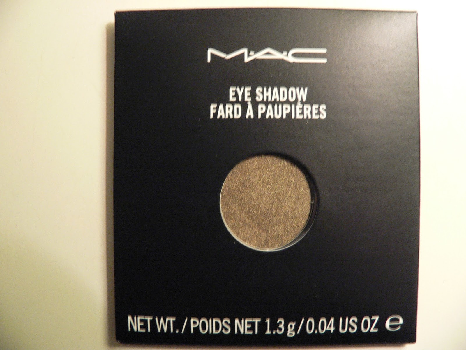 MAC Eye Shadow in "Sumptuous Olive"