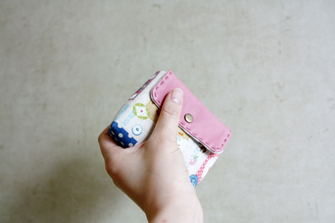 Cute Pink Business Card Holder / Purse Sew DIY Tutorial in Pictures.