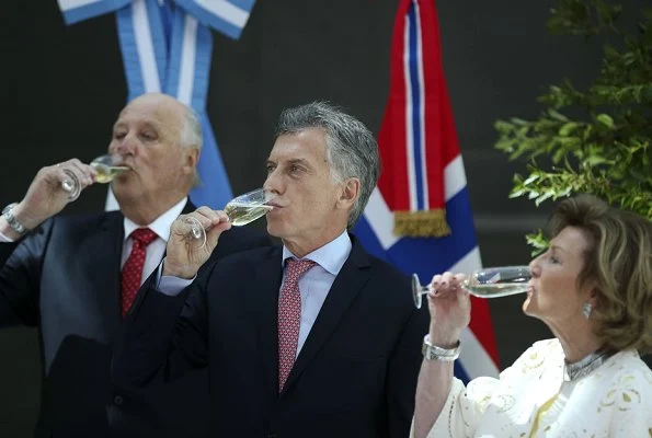 Argentina's President Mauricio Macri and First Lady Juliana Awada. King Harald and Queen Sonja