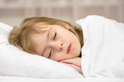 Nguyên nhân trẻ bị nghiến răng khi ngủ