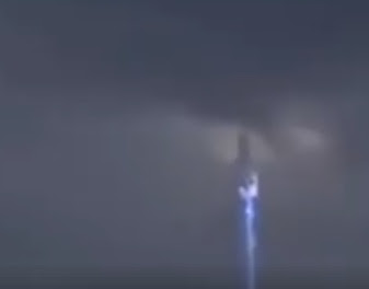 City in Malaysia was terrified of an energy burst that looked like an Alien spaceship taking off.