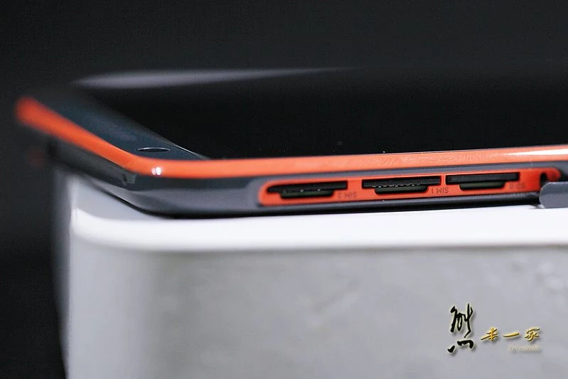 HTC Desire 820 826
