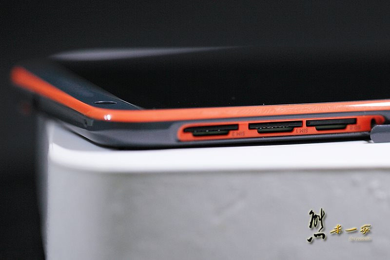 HTC Desire 820 826