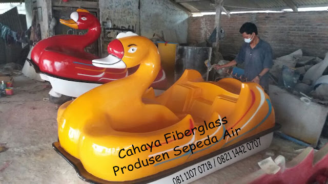 Sepeda Air Bebek Untuk Wisata air Sepeda Air Bebek Untuk Wisata air