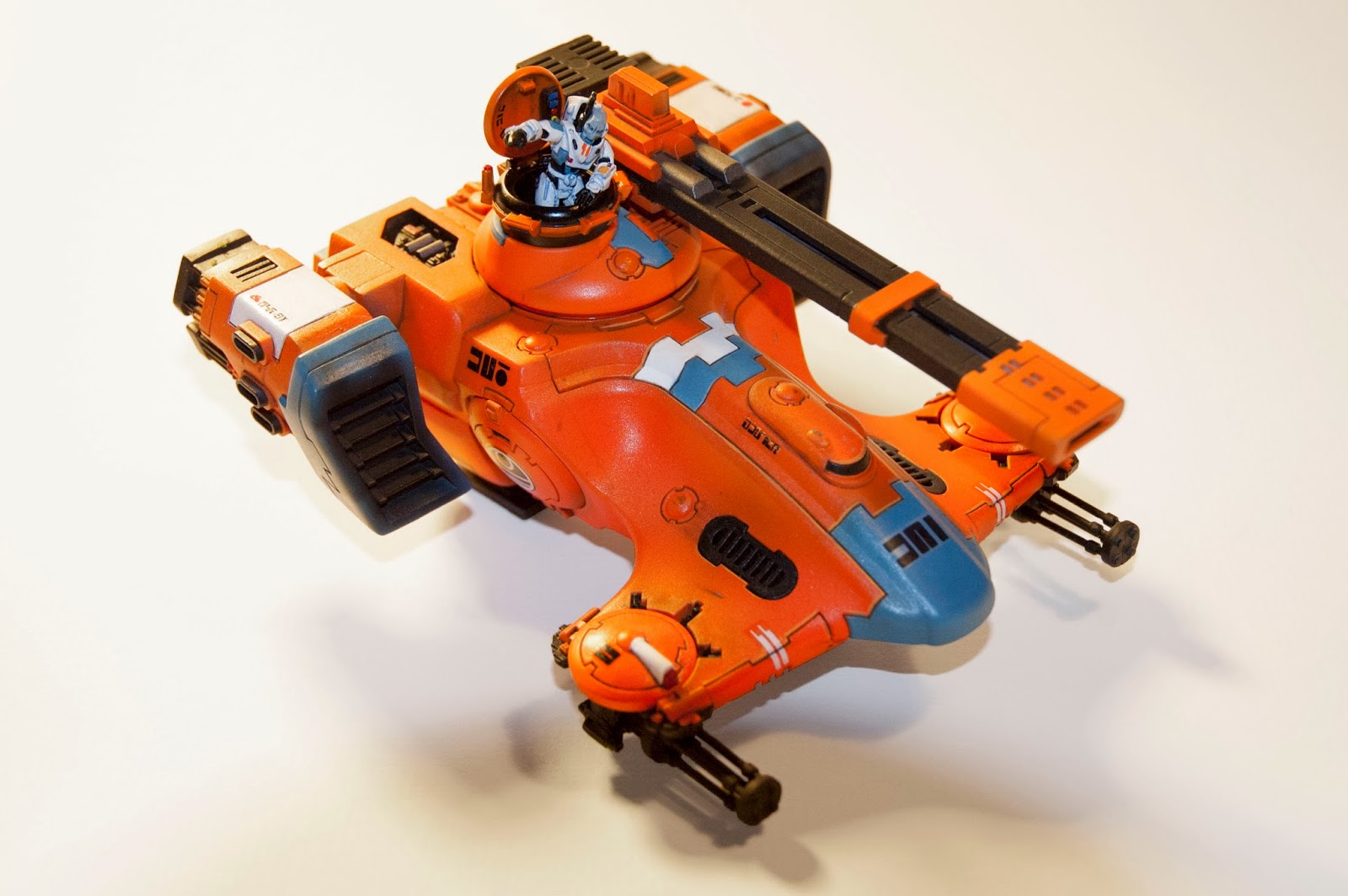 The Hammer of Wrath SHOWCASE Hammerhead with Longstrike