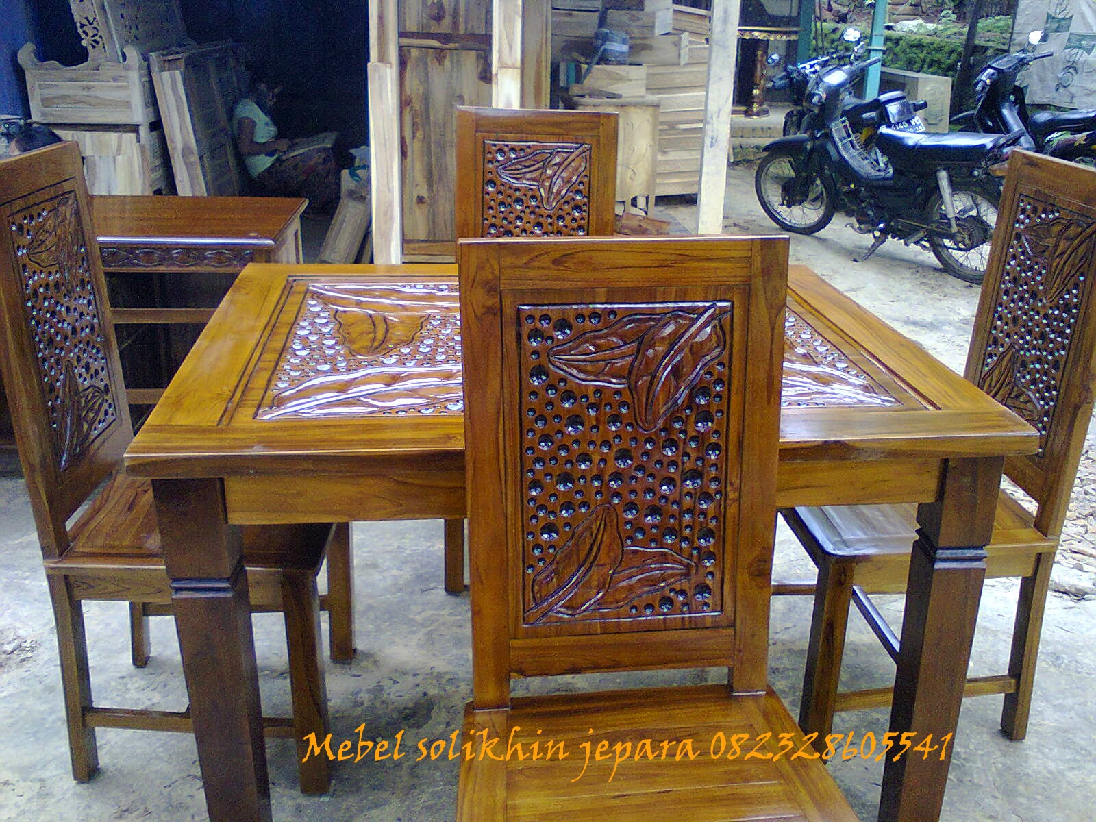 Kursi makan minimalis jati ukir jepara Mebel Ukir Kursi makan minimalis jati ukir jepara Mebel Ukir