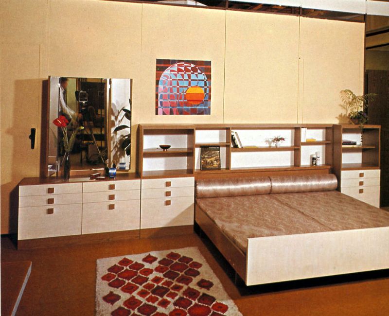 25 Cool Pics That Defined the 70s Bedroom  Styles 