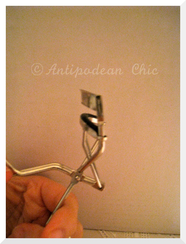 antipodean chic Beauty Tools Shu Uemura VS Shiseido Eyelash Curler