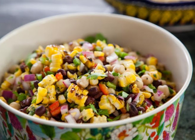 Mexican Street Corn Salad #vegetarian #salad