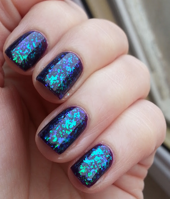 Pie's Eyes & Other Sparkly Stories...: Nfu Oh & Nail Pop Flakies