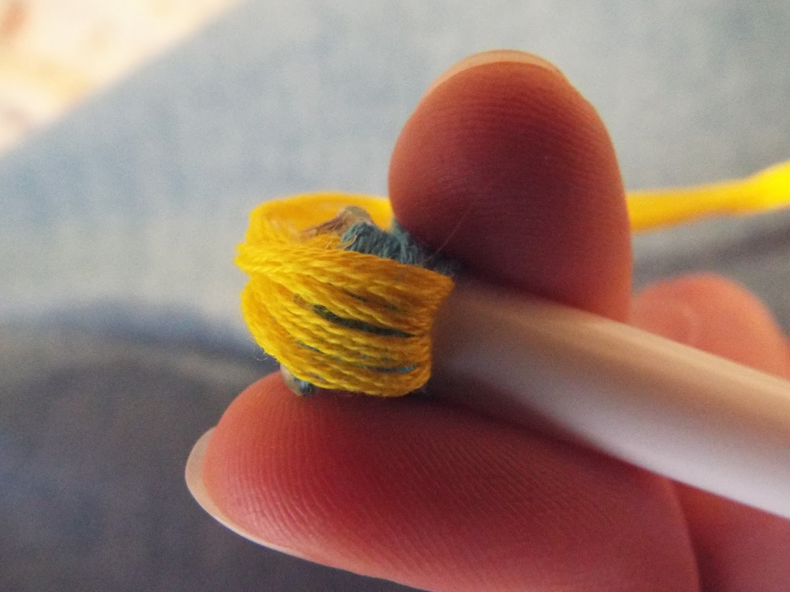 FlowersInMyBasket DIY Embroidery Floss Pen Tutorial