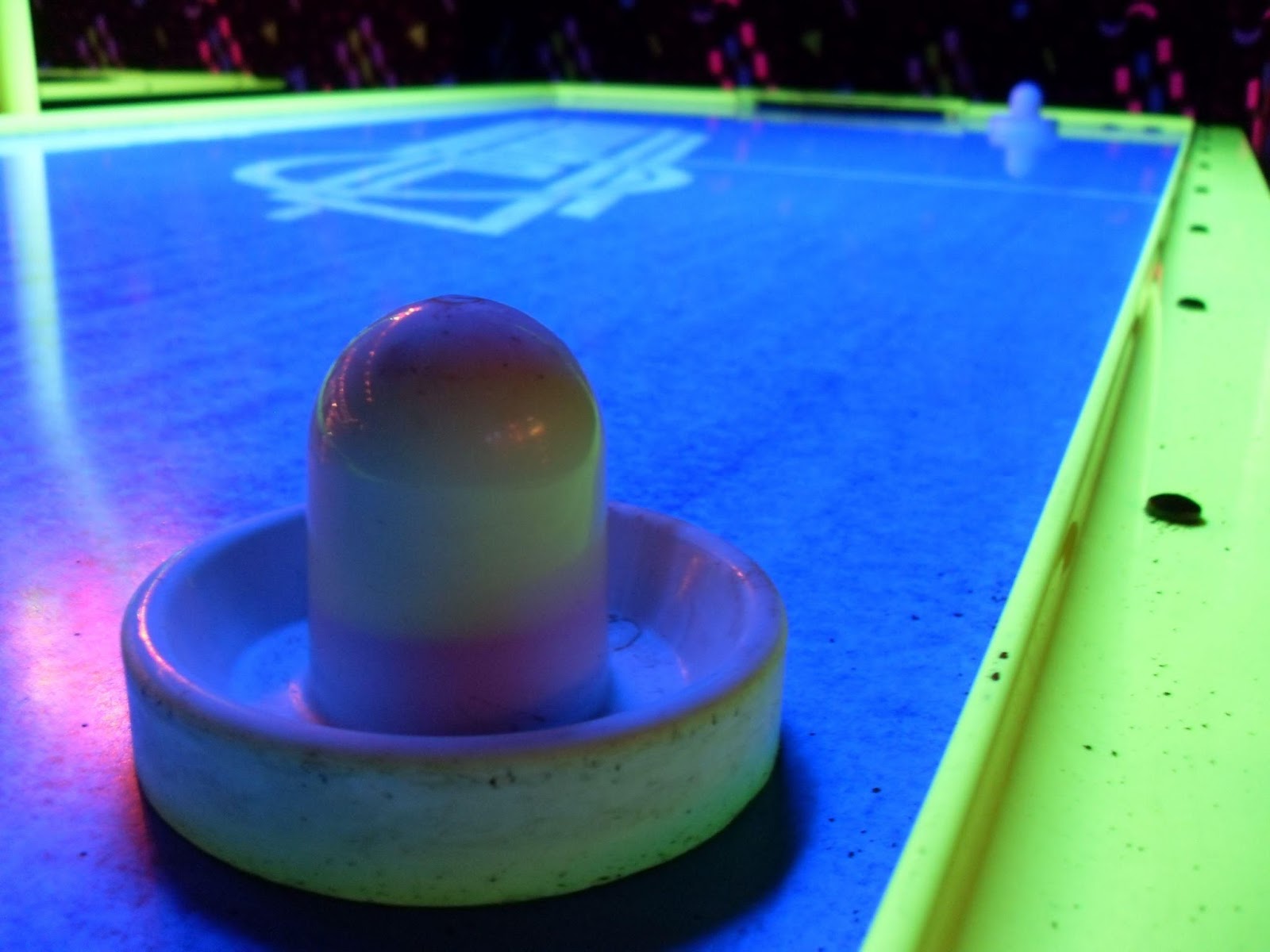 Aerodynamics of Air Hockey