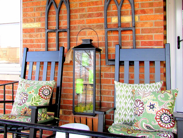 Decorating a small front porch for the spring season.