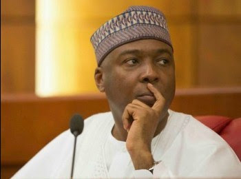 Senate president Bukola Saraki gives out N10million to help 432 Kwara state students pay for WAEC