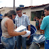 Vereador Rogério Coelho distribui centenas de caixas d'água no distrito de Angico
