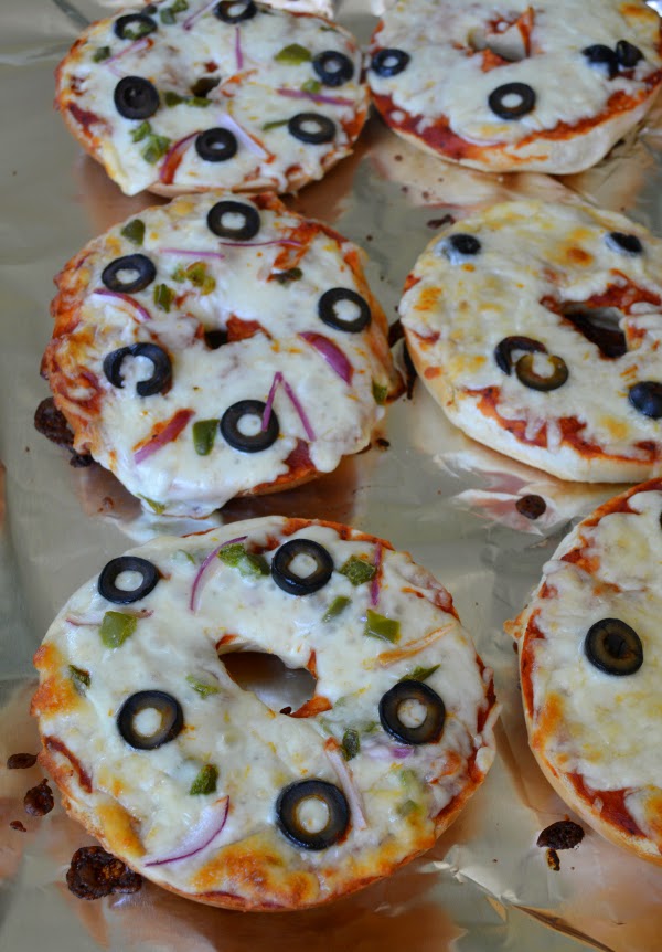 Veggie Platter Bagel Pizzas