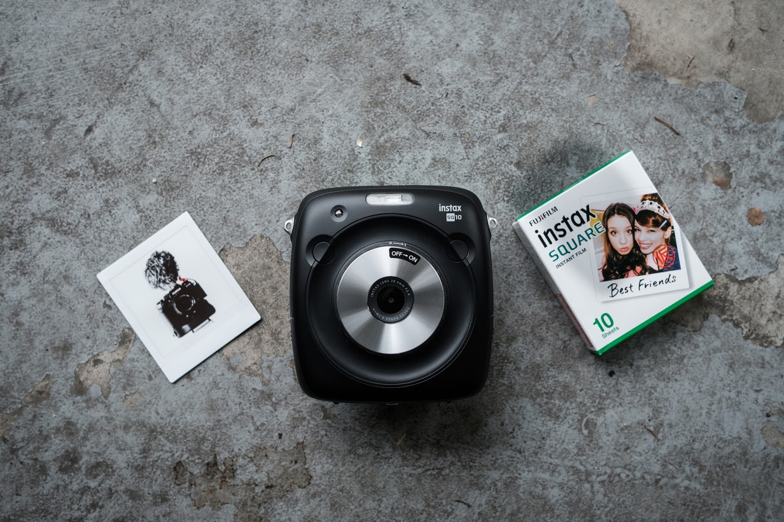 The Fujifilm Instax Square SQ10 is less fun than it should be