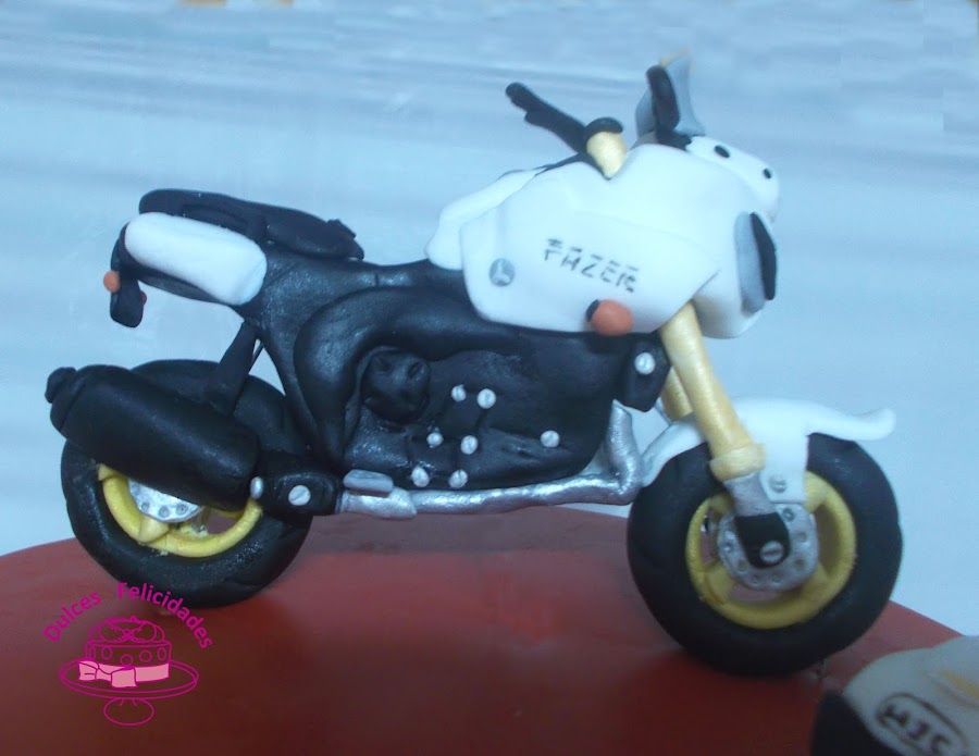 Moto Fazer fondant
