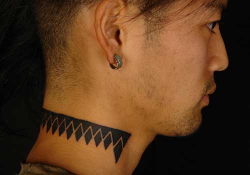 erkek boynuna tribal dövme modelleri erkek boynuna tribal dövme modelleri