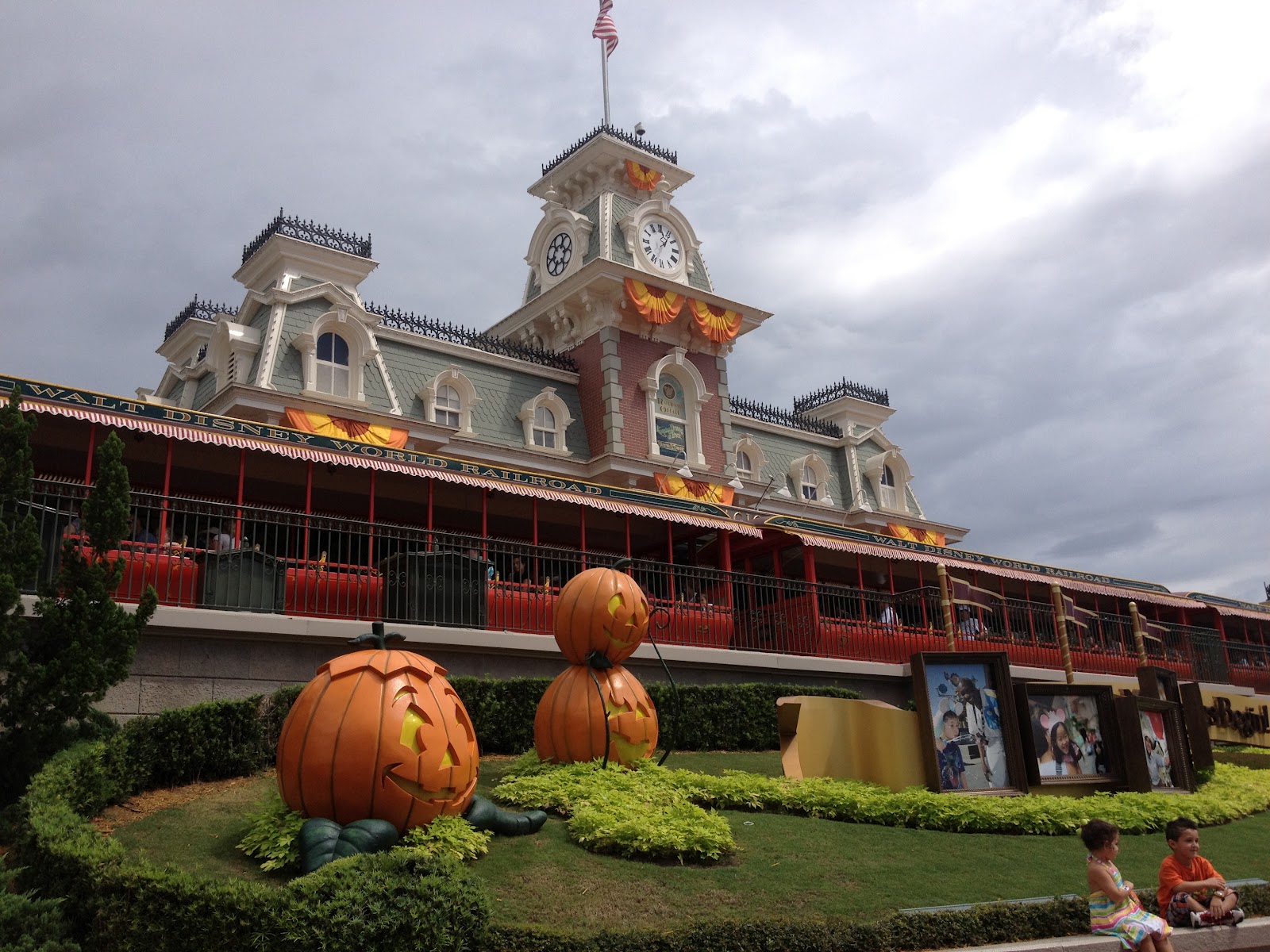 DLuminations Magical Memories Autumn at Walt Disney World