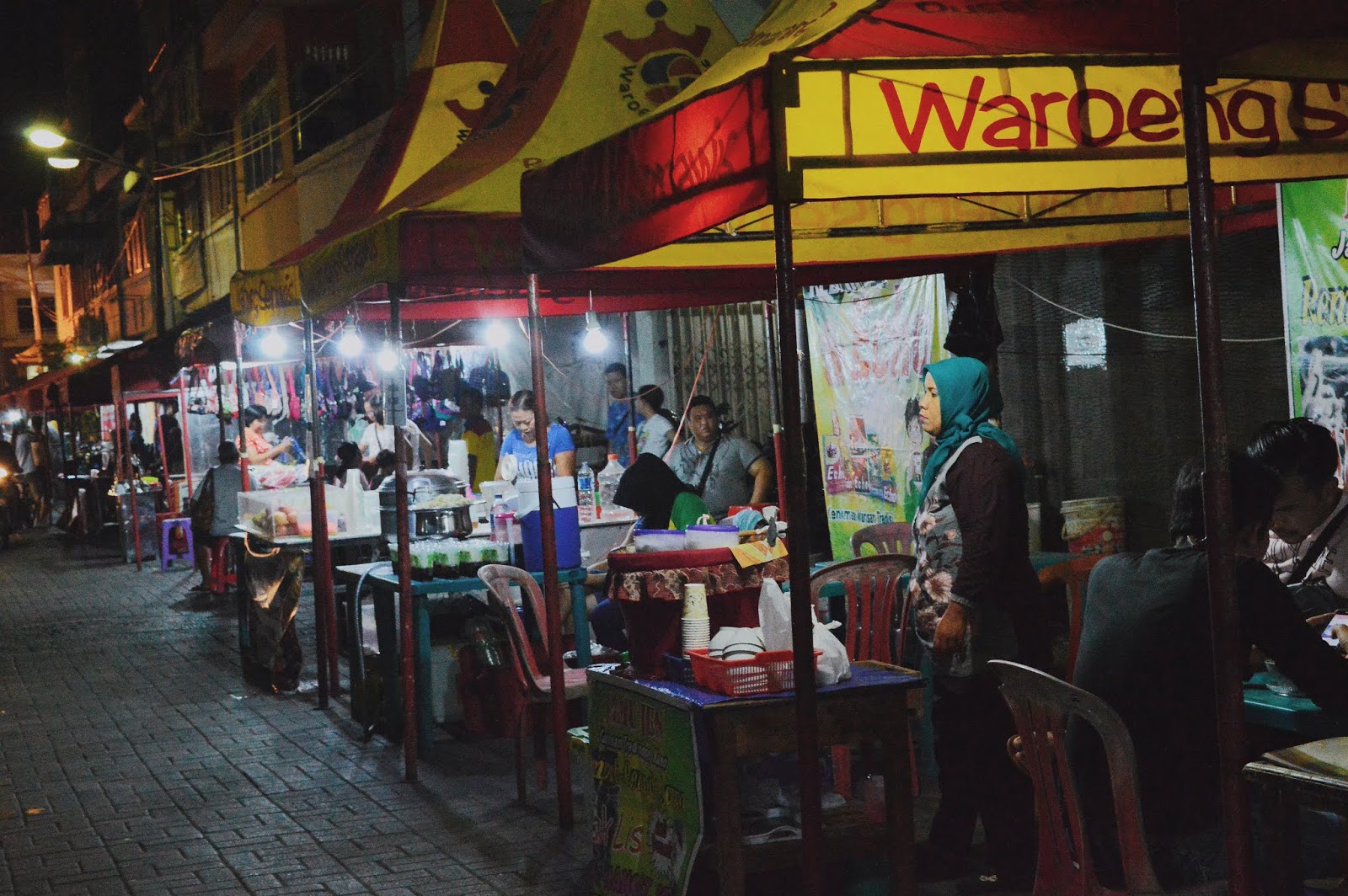 Street Food Ala Pasar Kuliner Semawis - Perjalanan Delapan