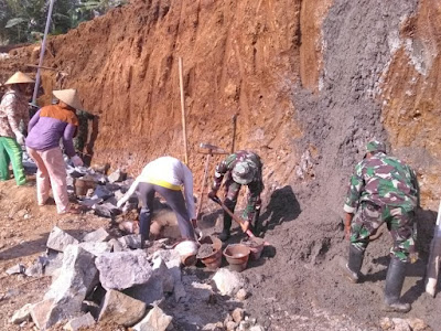 SERTU WIYONO TERUS KEBUT PEMBANGUNAN EMBUNG DI DS. SUKOREJO