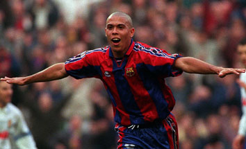 Breaking News dan Sejarah FC Barcelona : Ronaldo